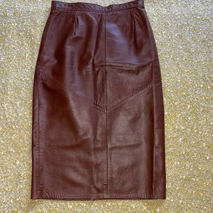 Vintage Firenze Santa Barbara 100% leather skirt